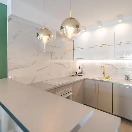 Apartamenty Blekit Na Fali - Miodowy Dom Kołobrzeg Esterno foto