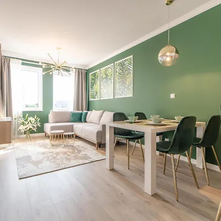 Apartamenty Blekit Na Fali - Miodowy Dom Kołobrzeg Esterno foto