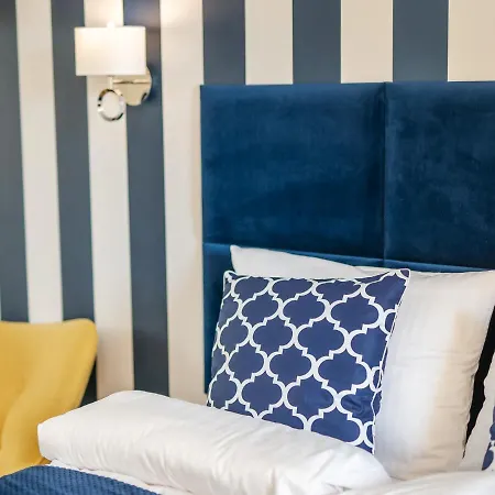 Apartamenty Blekit Na Fali - Miodowy Dom Kołobrzeg Esterno foto