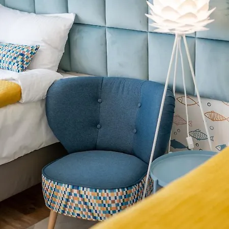Apartamenty Blekit Na Fali - Miodowy Dom Kołobrzeg Esterno foto